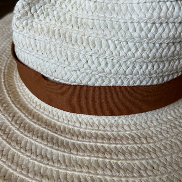 Madewell White and Tan Straw Hat - Picture 10 of 10